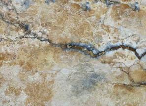 خرید و قیمت سنگ تراورتن سفید تیشه ای